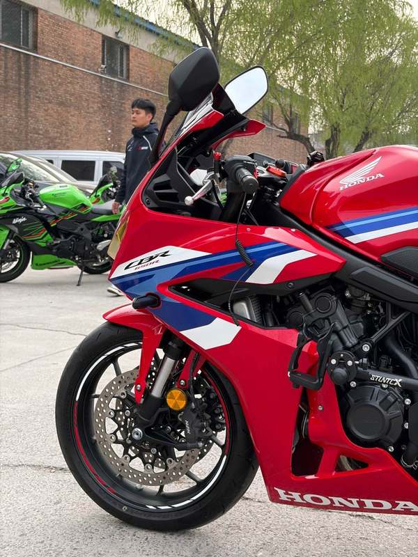 二手本田CBR650R