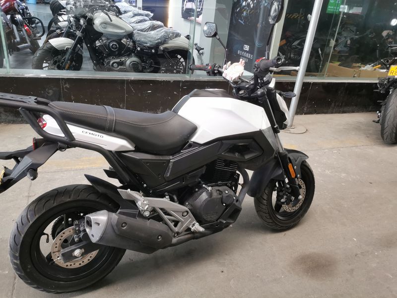 二手春风ST狒狒