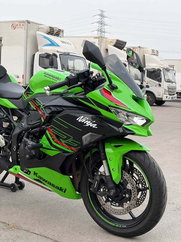 二手川崎ZX-4R