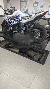 二手豪爵铃木GSX250R