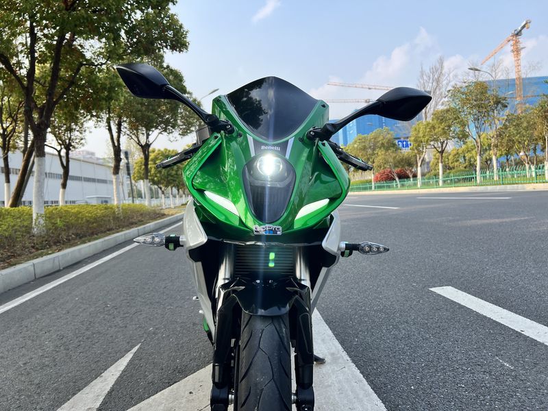 二手贝纳利龙卷风 Tornado 252R