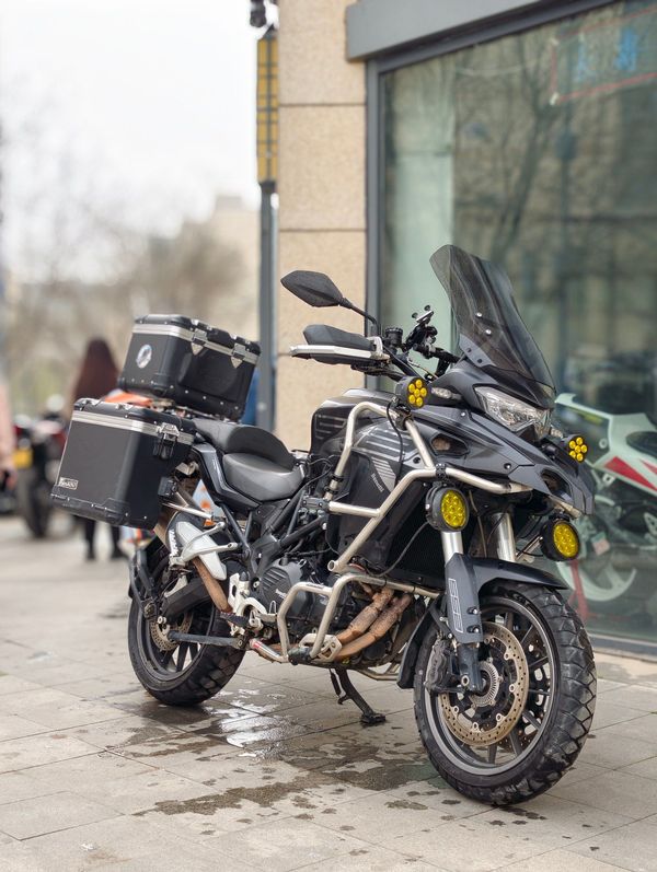 二手贝纳利TRK552