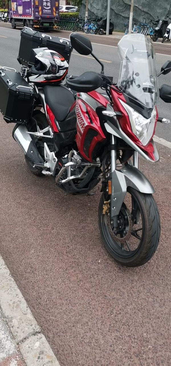 二手五羊本田猛鸷 CB190X