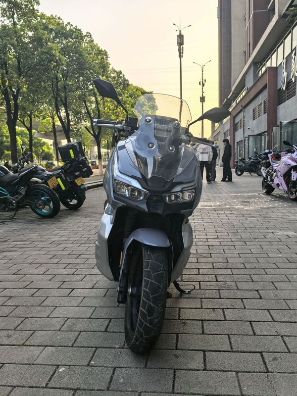 二手大阳V锐 ADV150