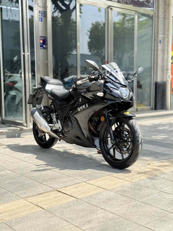 二手豪爵铃木GSX250R