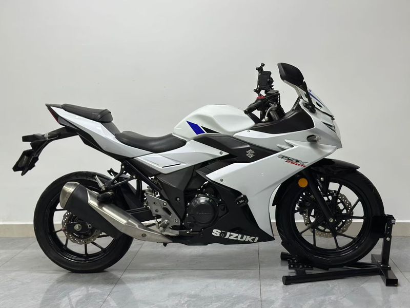 二手豪爵铃木GSX250R