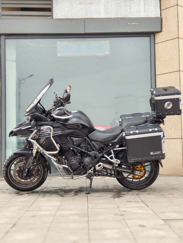 二手贝纳利TRK552