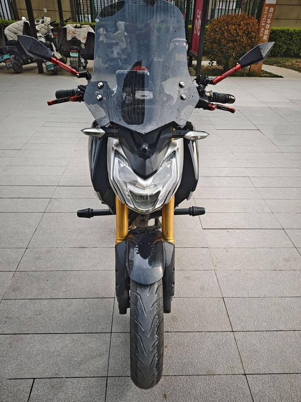 二手五羊本田CB190R 暴锋眼