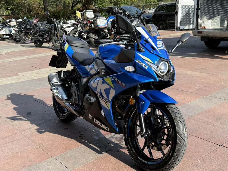 二手豪爵铃木GSX250R
