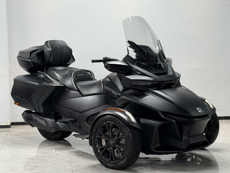 二手庞巴迪Spyder RT