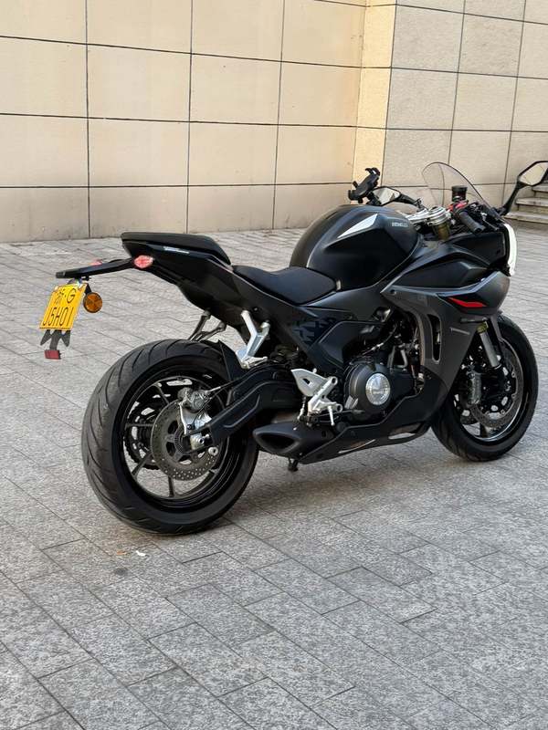 二手贝纳利龙卷风 Tornado 552R