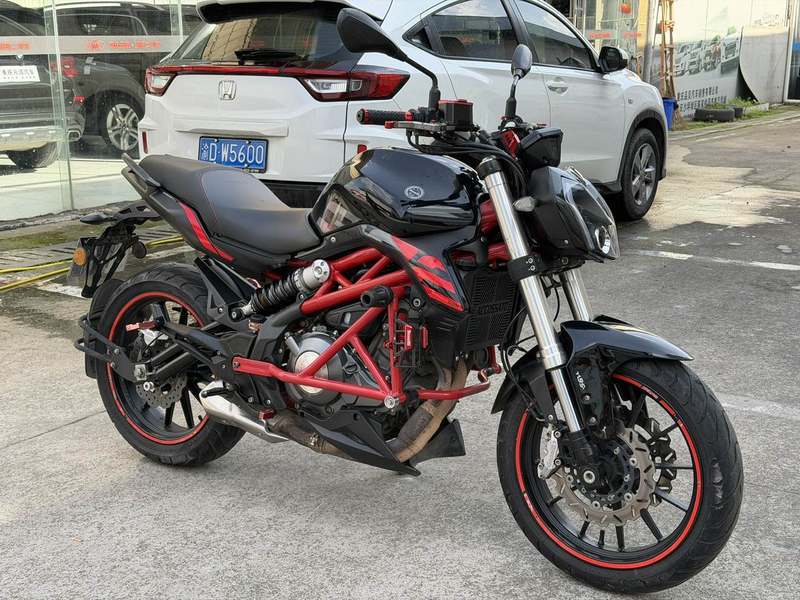 二手贝纳利蓝宝龙 BN302S