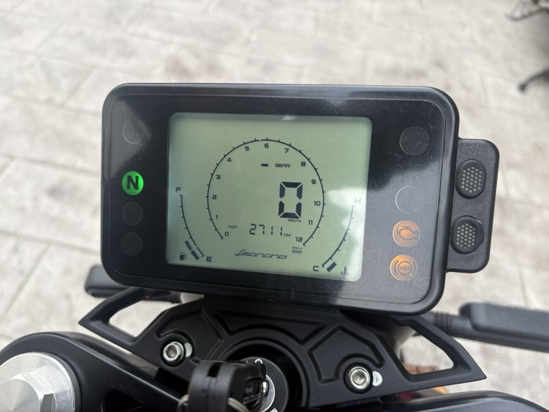 二手贝纳利幼狮 Leoncino 250