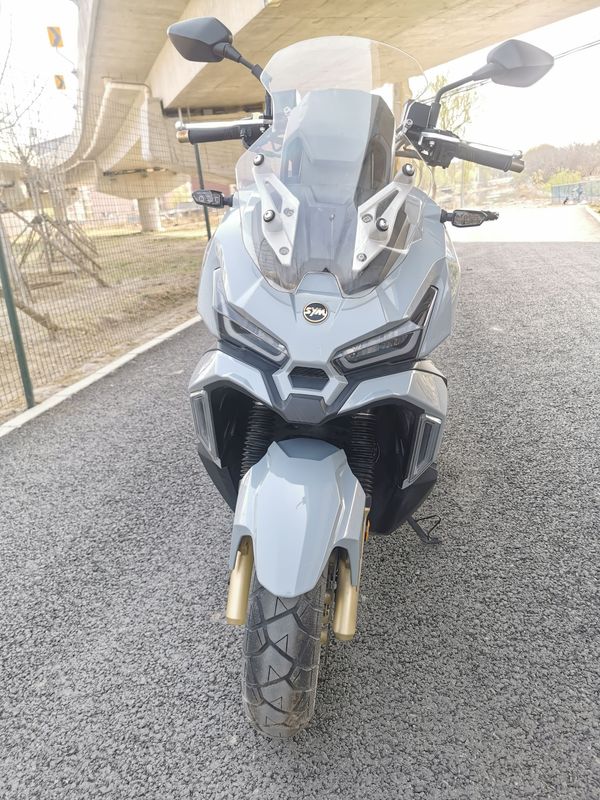 二手三阳哈士奇 Husky ADV150