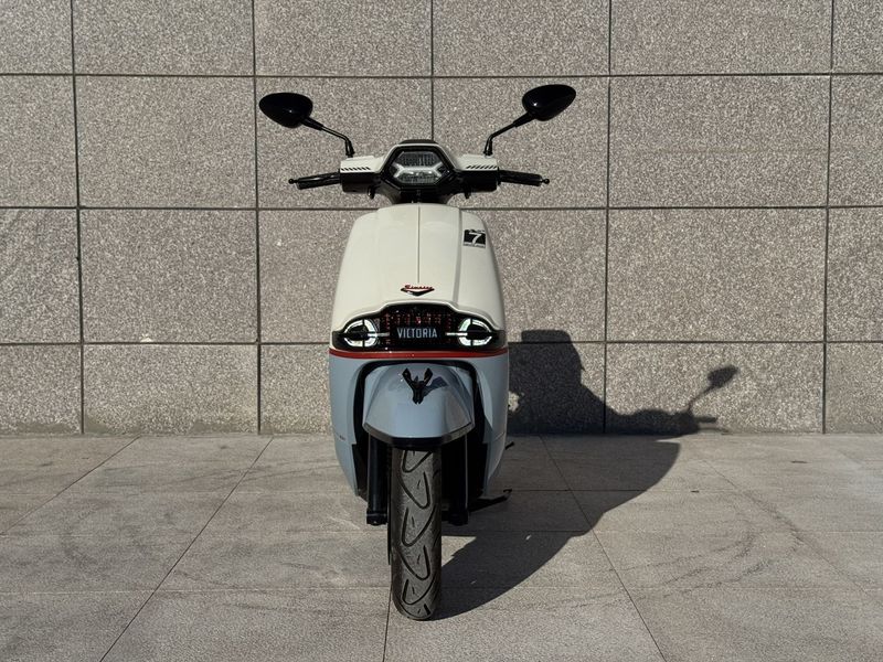 二手维多利亚Sixties 250Si