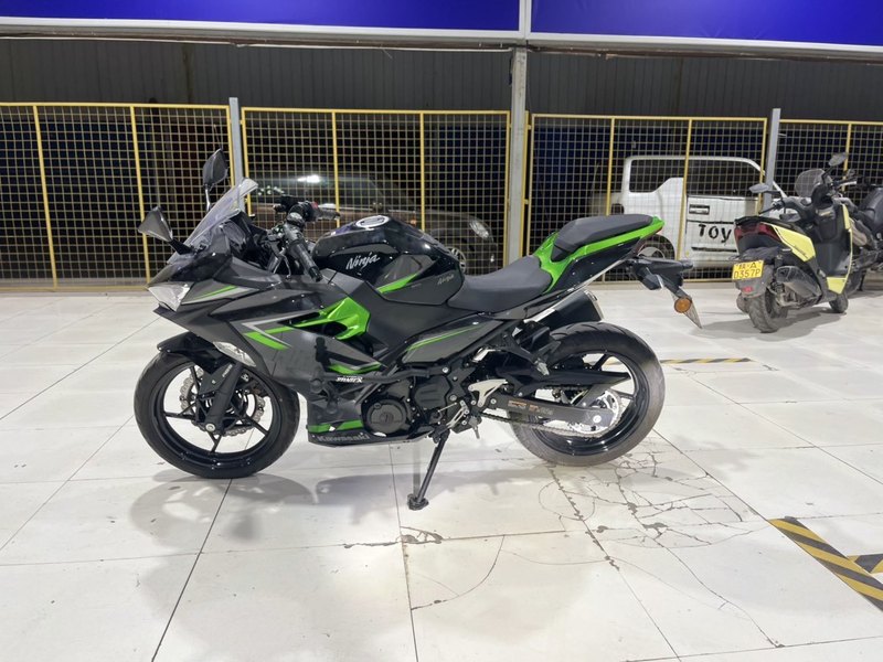 二手川崎Ninja 400