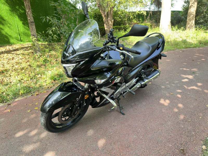 二手豪爵铃木骊驰 GW 250F