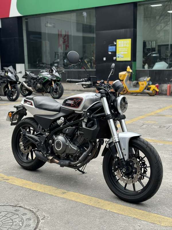二手哈雷戴维森X 350