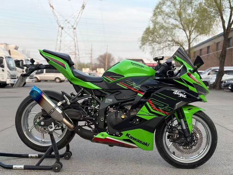 二手川崎ZX-4R