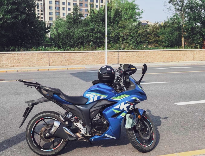二手济南铃木极客飒 Gixxer 155