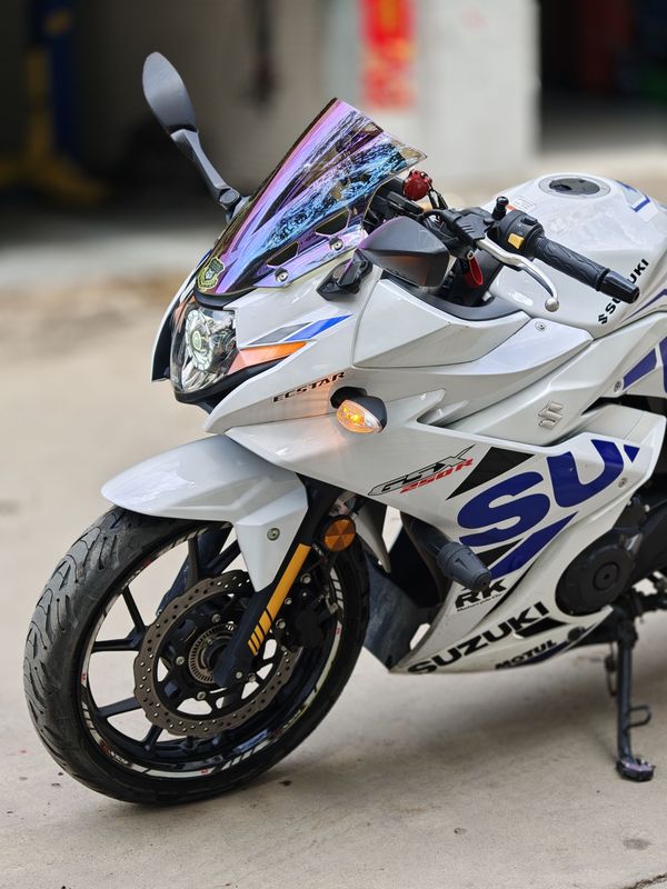 二手豪爵铃木GSX250R