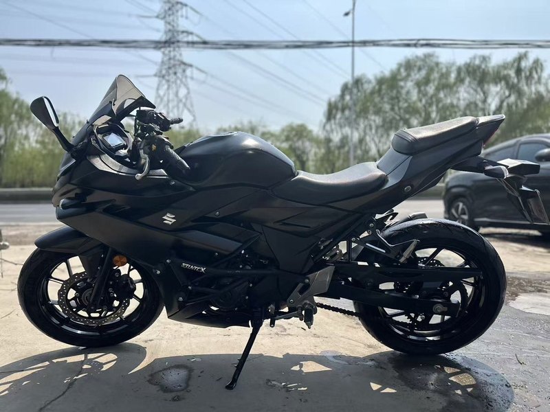 二手豪爵铃木GSX250R