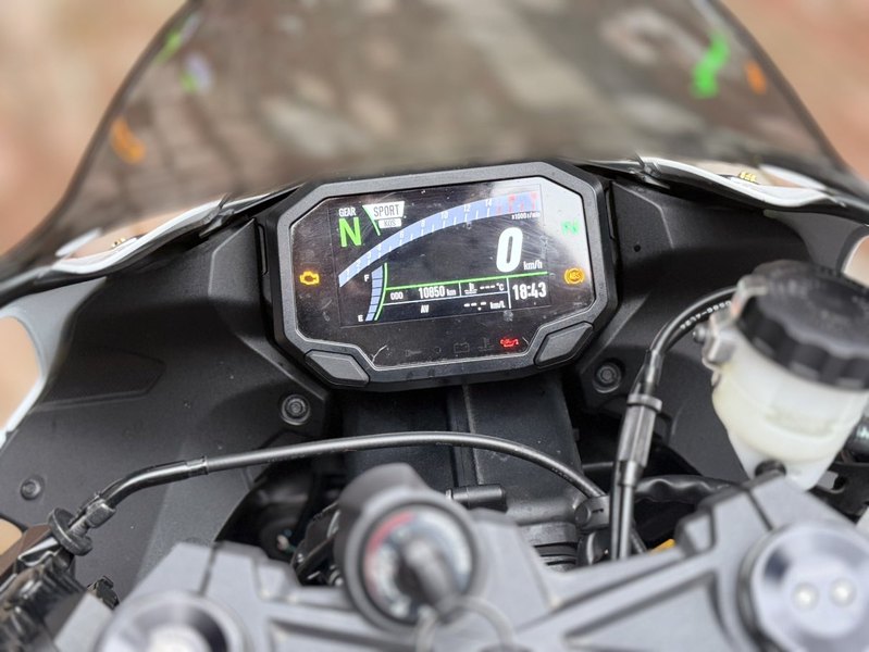 二手川崎Ninja ZX-6R 