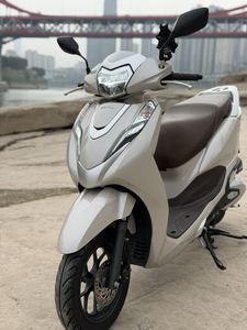 二手五羊本田Lead125