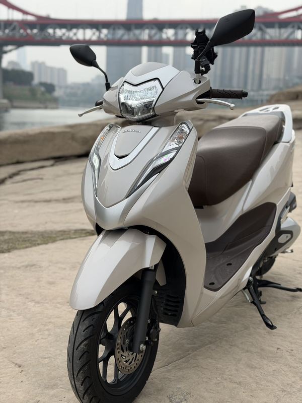 二手五羊本田Lead125