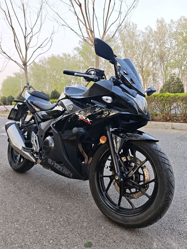 二手豪爵铃木GSX250R