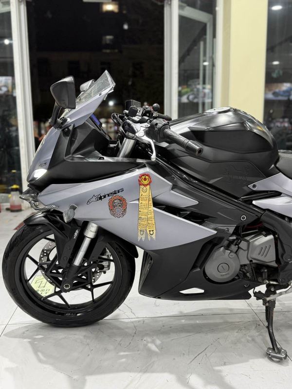 二手贝纳利龙卷风 Tornado 252R