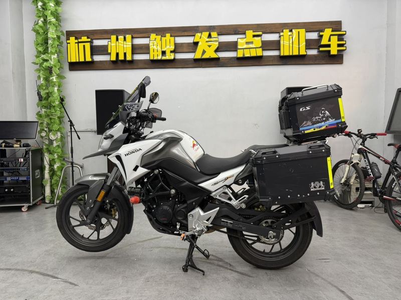 二手五羊本田猛鸷 CB190X