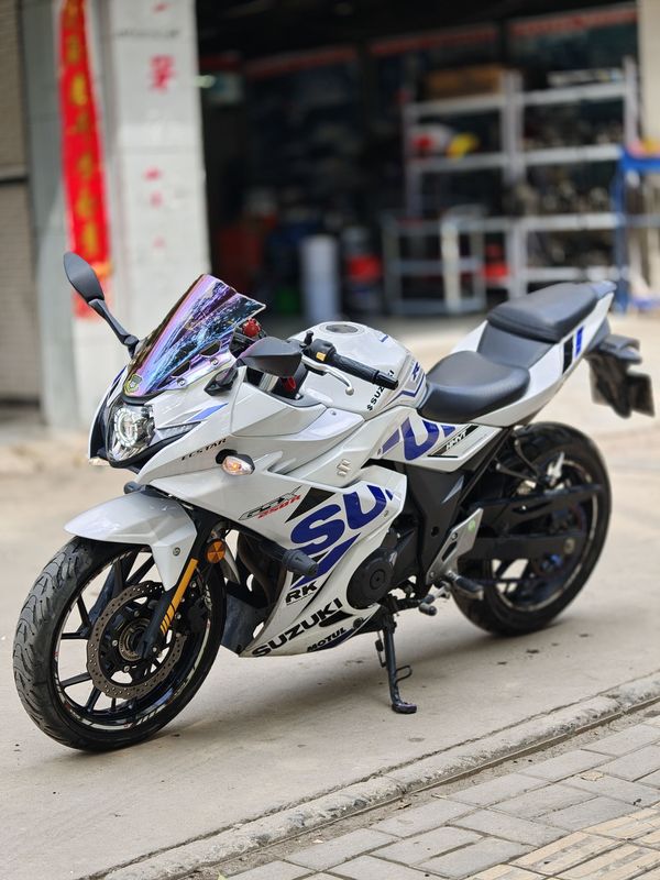 二手豪爵铃木GSX250R