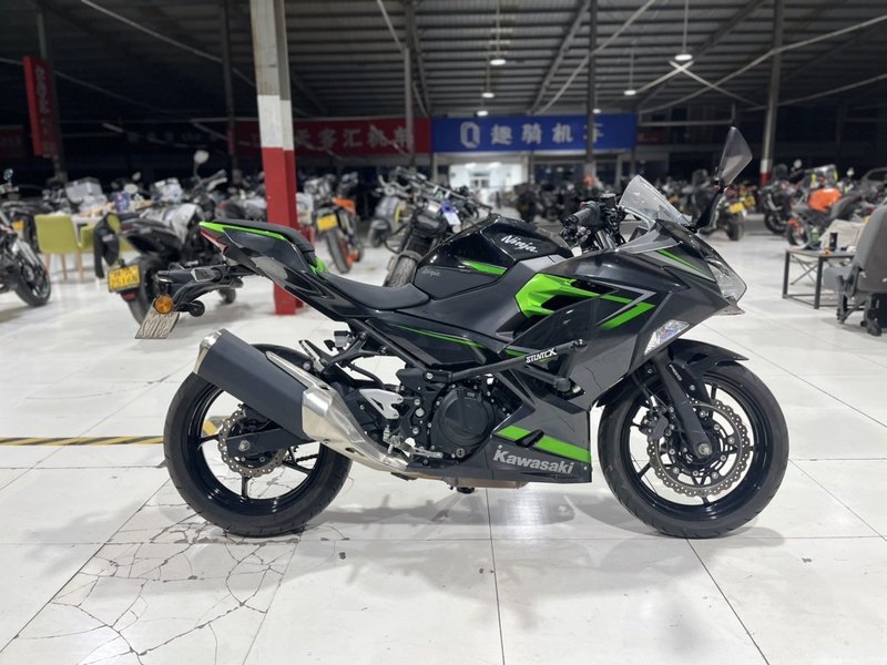 二手川崎Ninja 400