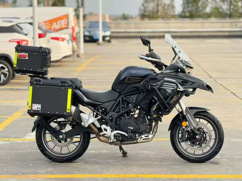 二手贝纳利TRK552