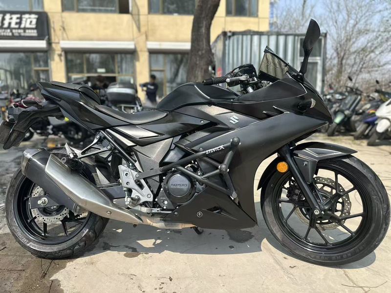 二手豪爵铃木GSX250R