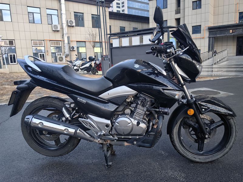 二手豪爵铃木骊驰 GW250