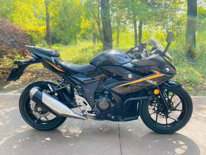 二手豪爵铃木GSX250R