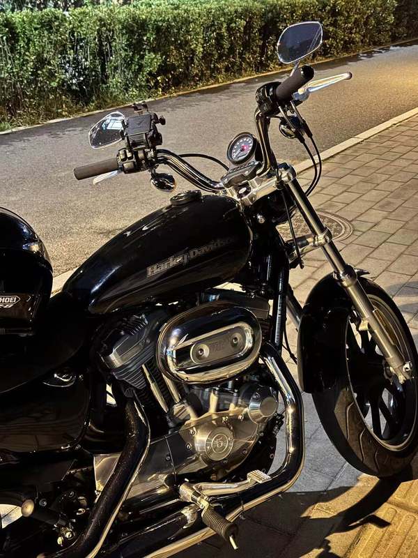 二手哈雷戴维森883L SuperLow