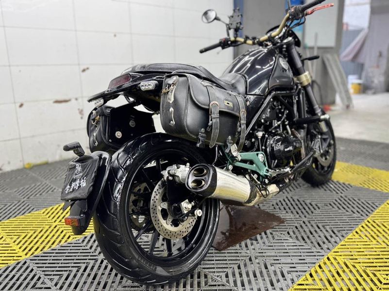 二手贝纳利幼狮 Leoncino 500