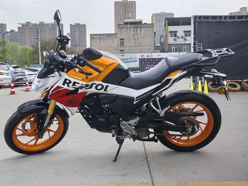 二手五羊本田CB190R 暴锋眼