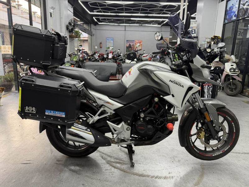 二手五羊本田猛鸷 CB190X