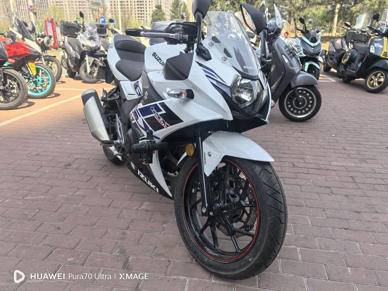 二手豪爵铃木GSX250R