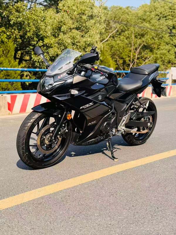 二手豪爵铃木GSX250R
