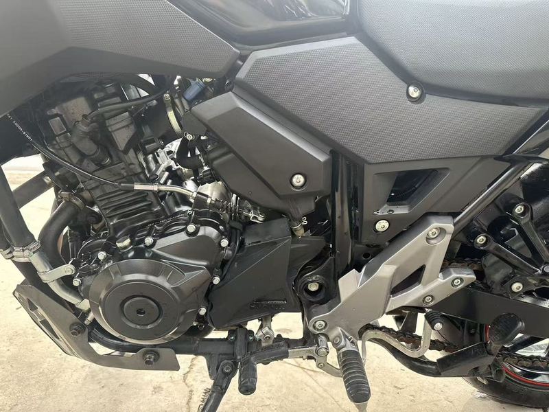 二手豪爵铃木DL250