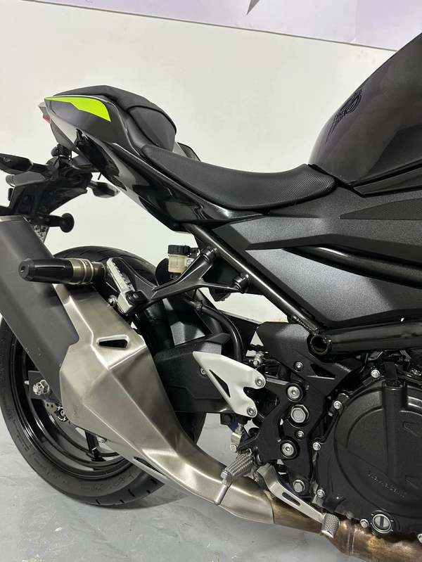 二手川崎Z400