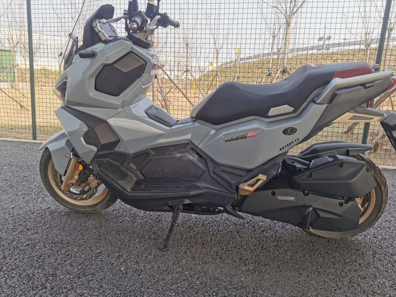 二手三阳哈士奇 Husky ADV150