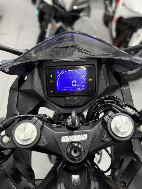 二手贝纳利龙卷风 Tornado 252R