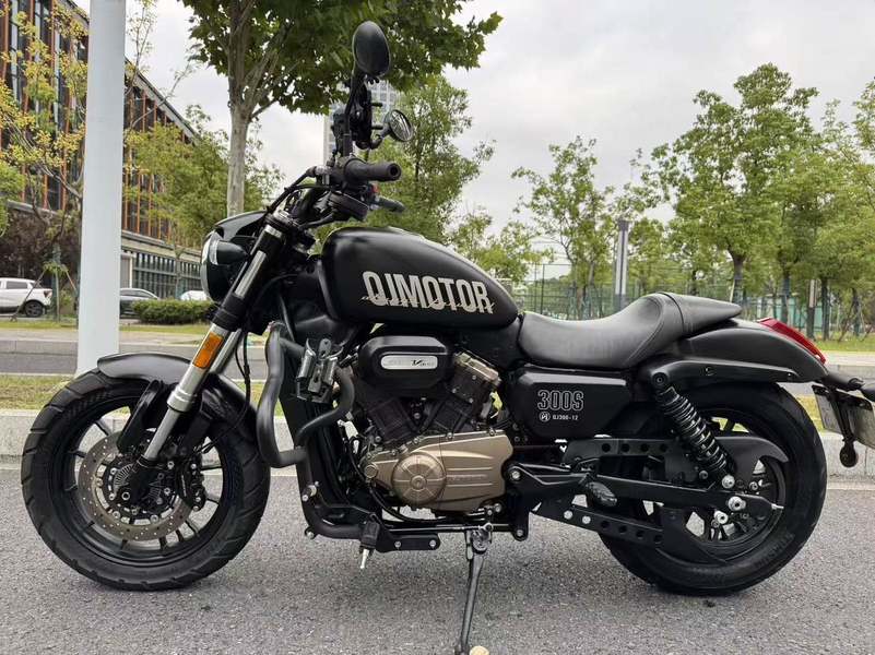 二手QJMOTOR闪300