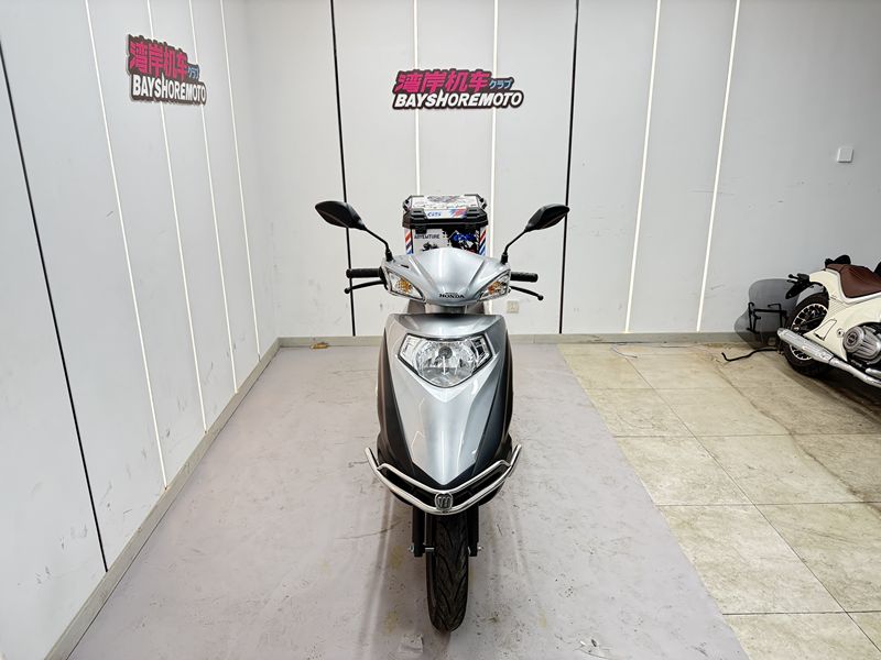 二手五羊本田SCR 喜鲨125